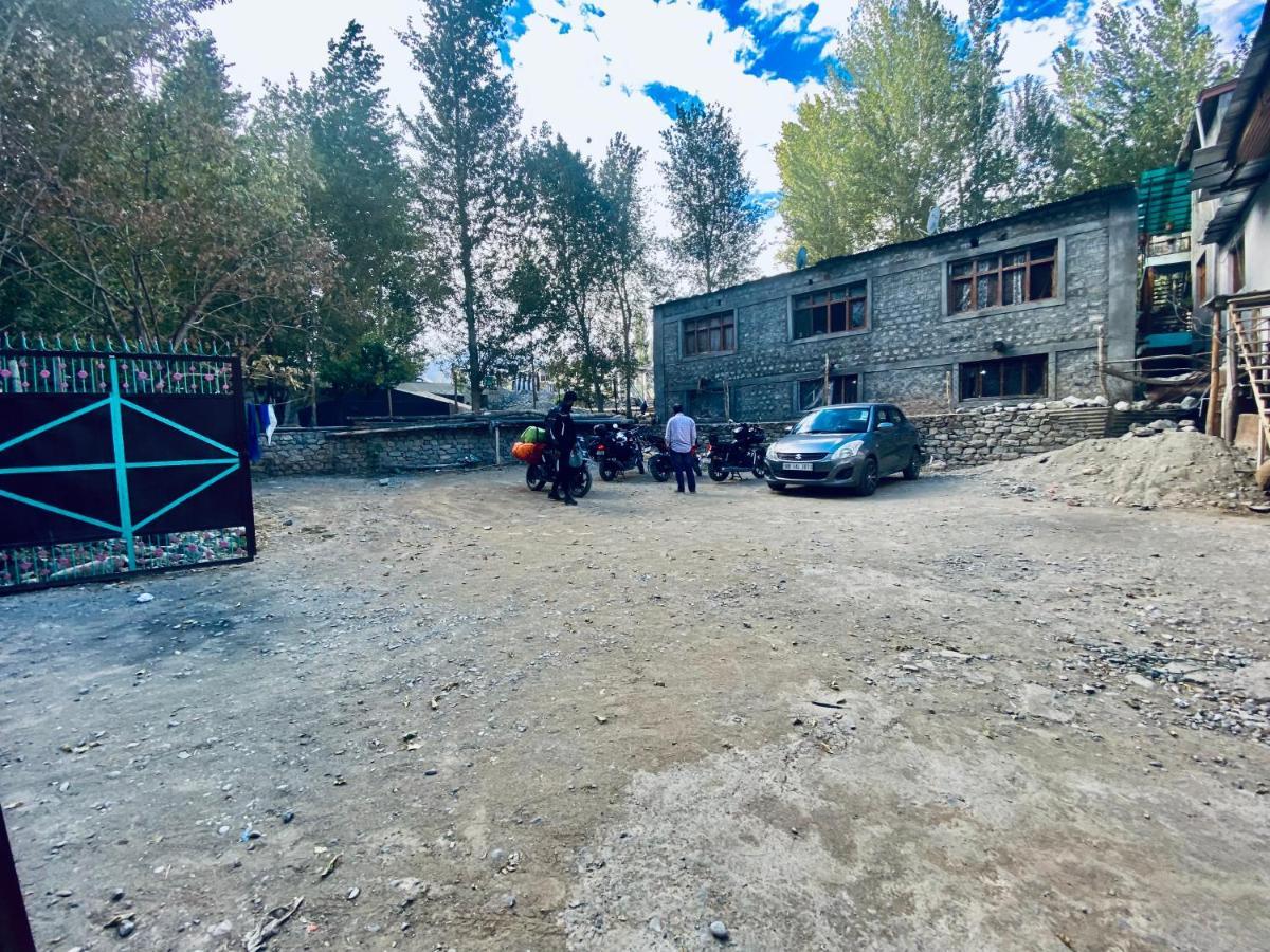 Hotel Border View Kargil Extérieur photo
